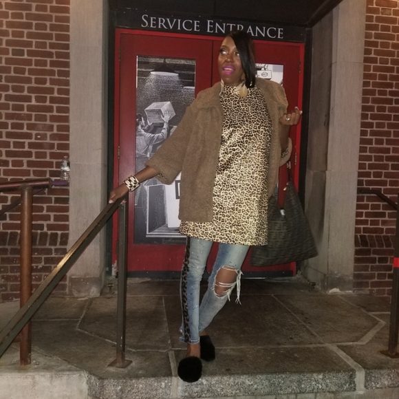 Sherpa Open Coat - Picture 2 of 9